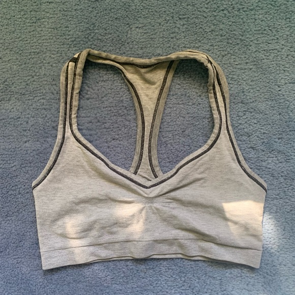 Lululemon sports bra - Picture 1 of 2